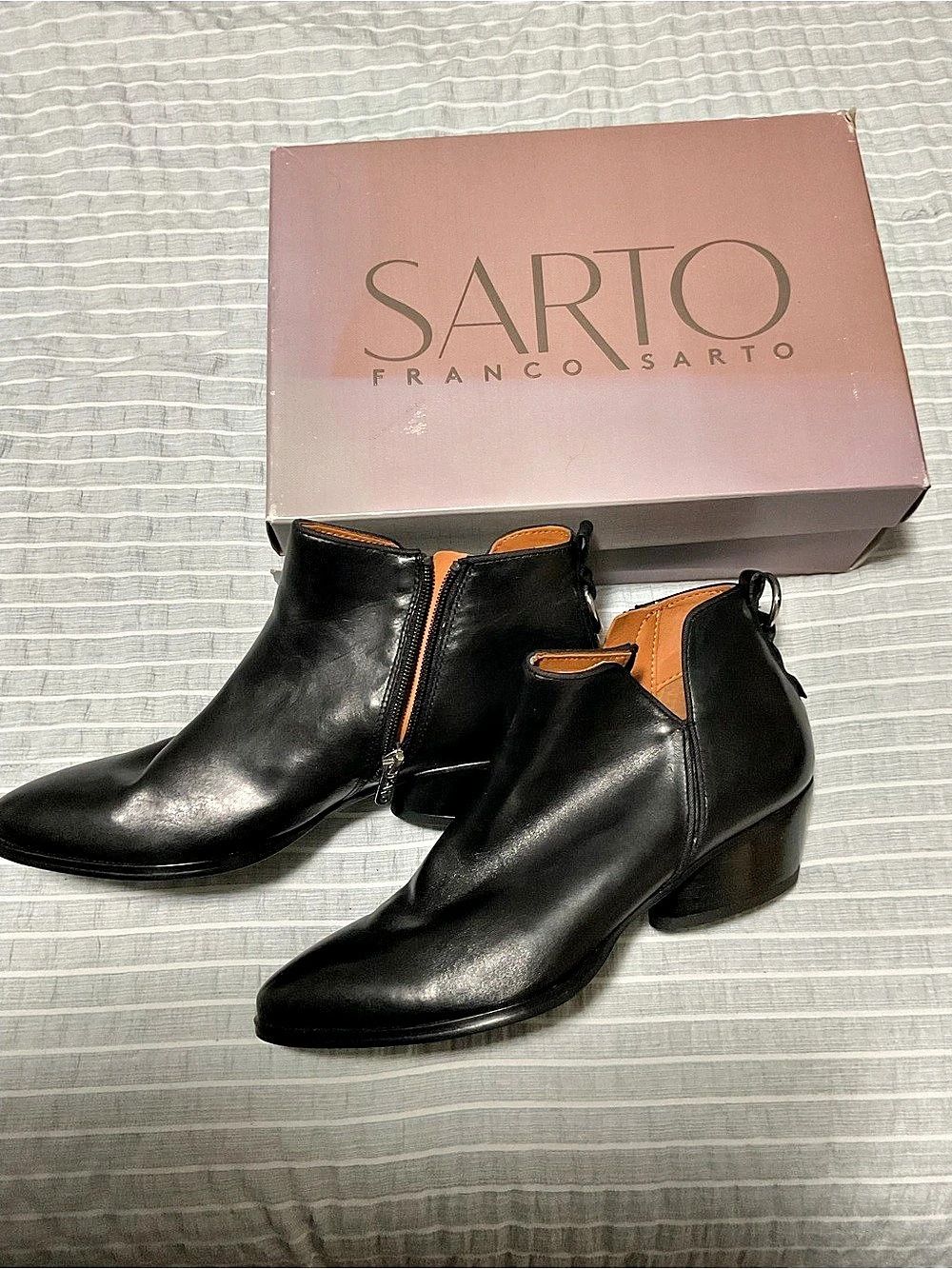 Sarto by Franco Sarto A-Sloan Black Ankle Boots US 8.5 Like New  never worn